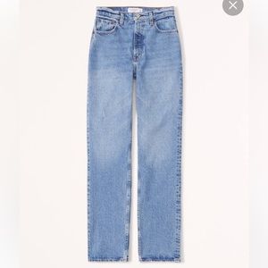 Abercrombie Curve Love Ultra High Rise 90s Straight Jeans